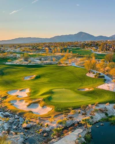 Golf Helicopter Tour Getaway